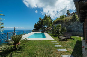 Hotels in Santo Stefano Di Camastra